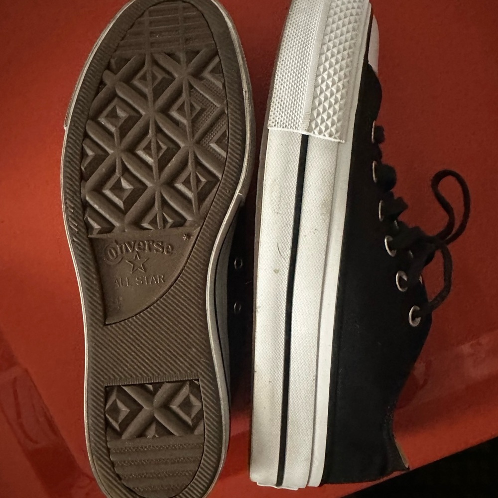 Platform Conversebarely Worn. - image 2